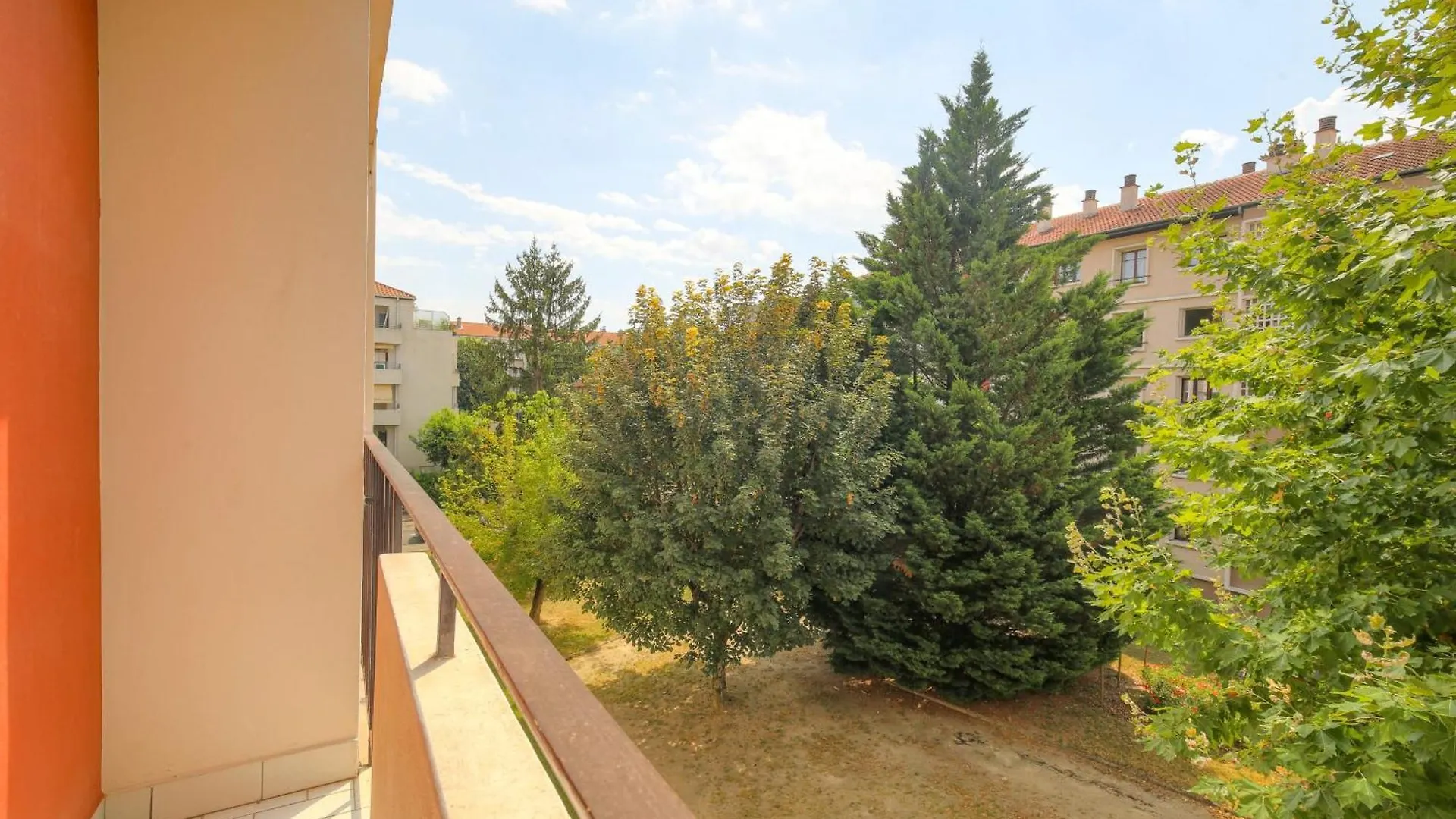 Apartment Charmant Et Chaleureux Proche Metro Gratte-Ciel Villeurbanne